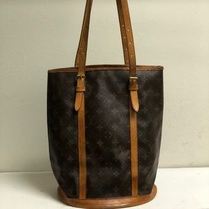 Louis Vuitton bucket Gm shoulder tote bag